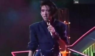 2003年度十大劲歌金曲颁奖典礼的主持人是 十大劲歌颁奖典礼